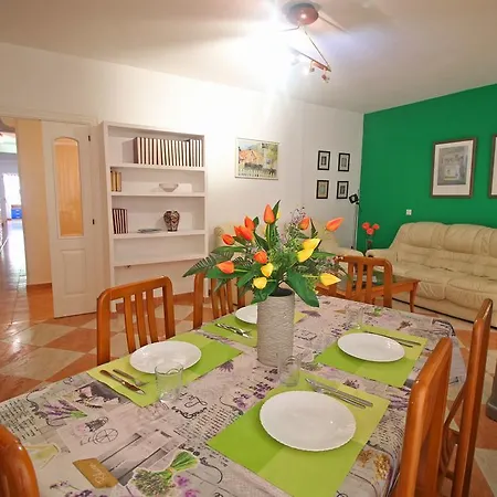 Holiday Maria Jorro Apartmán *